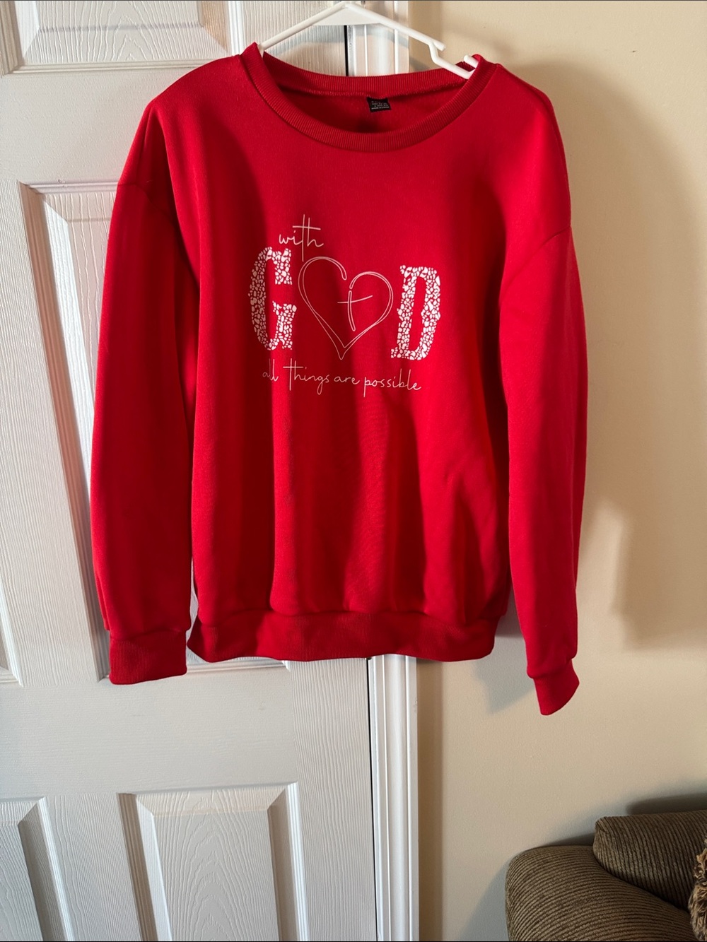 SHEIN Red Graphic Crewneck Sweatshirt with Heart & Faith Print